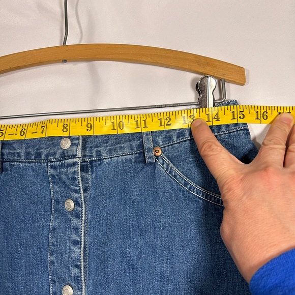 GAP mini jeans skirt opens up with pocket size 8 - Picture 2 of 4
